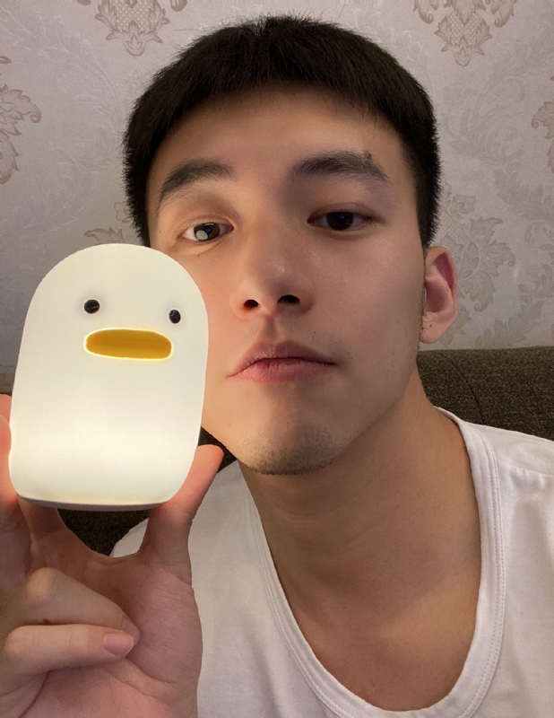 绝世大冤种的第三张照片--阜阳相亲服务中心