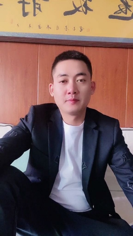 李泽胜的第一张照片--阜阳相亲服务中心