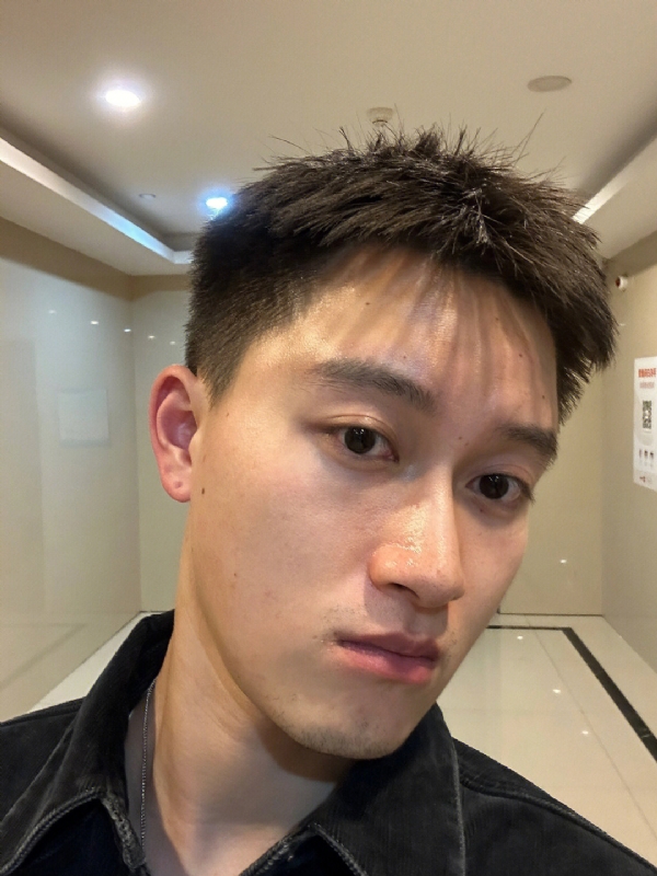 月光之下的第一张照片--阜阳相亲服务中心