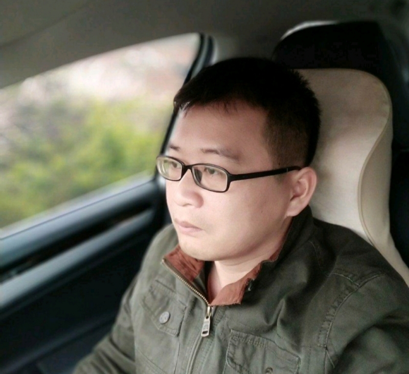 海风吹动你的心的第一张照片--阜阳相亲服务中心