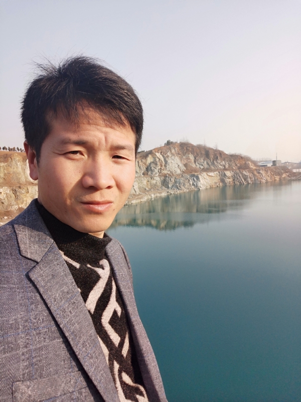 寒夜的第二张照片--阜阳相亲服务中心