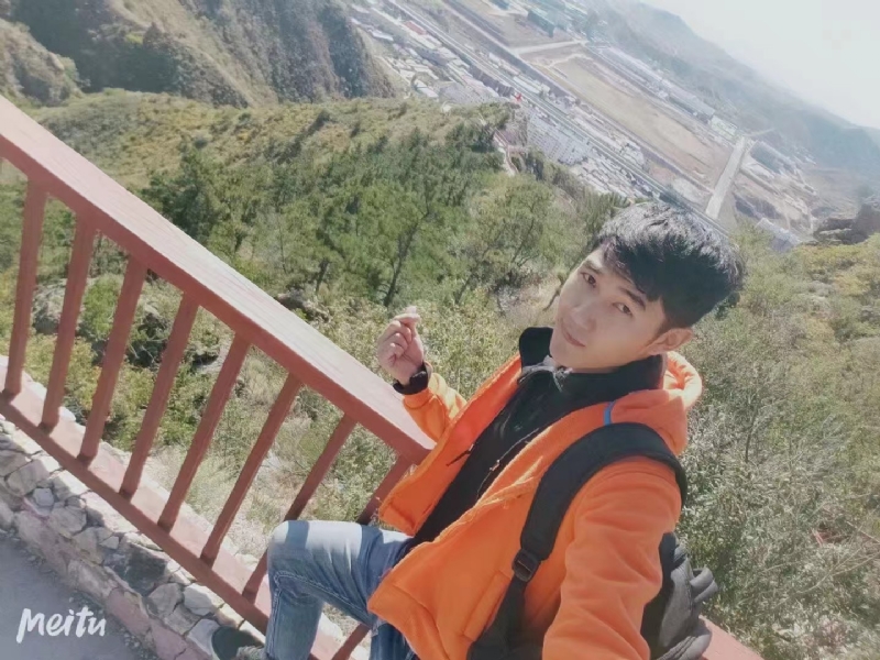 小啊鹏的第一张照片--阜阳相亲服务中心