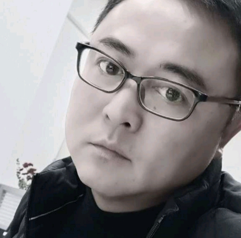 小石头的第二张照片--阜阳相亲服务中心