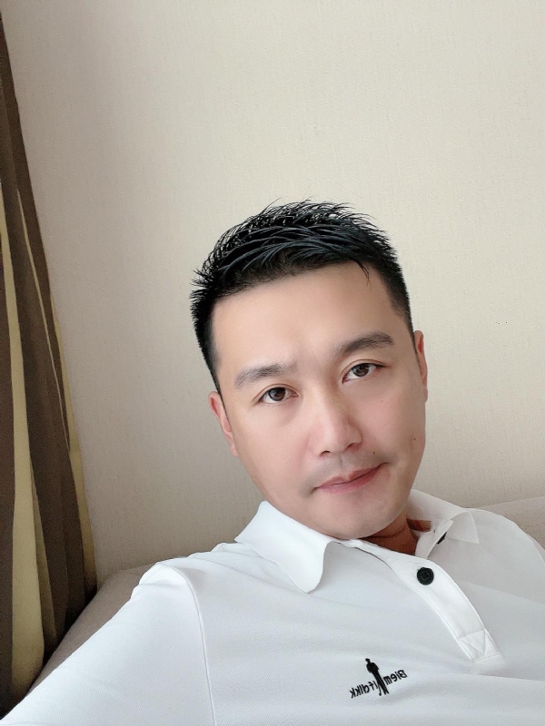 笑望人非的第一张照片--阜阳相亲服务中心