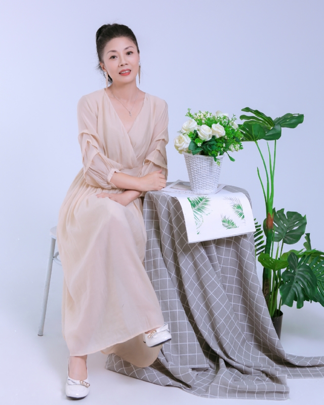 Anna的第一张照片--阜阳相亲服务中心