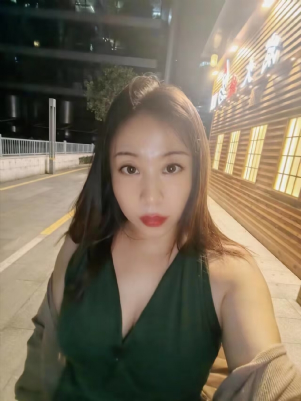 叶子青青的第三张照片--阜阳相亲服务中心