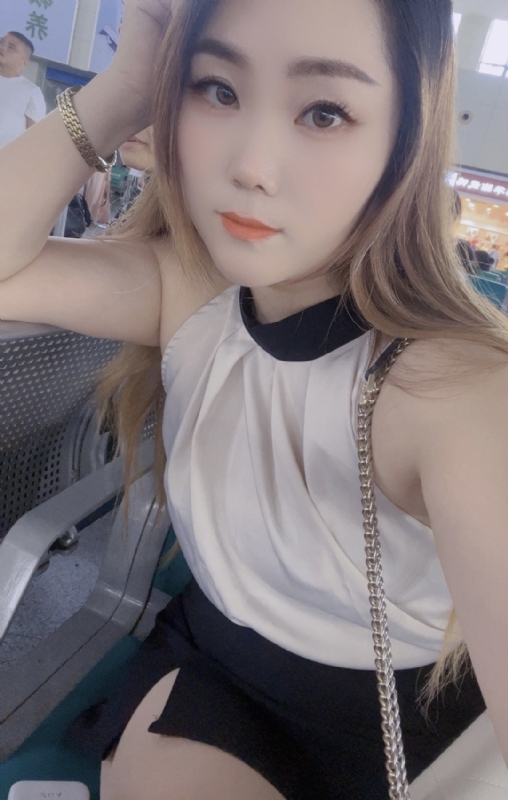 媛媛的第三张照片--阜阳相亲服务中心