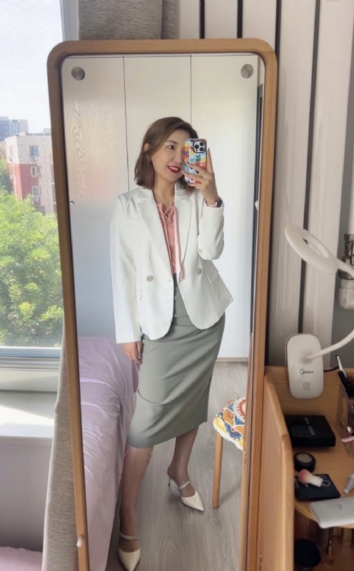 丽波的第三张照片--阜阳相亲服务中心