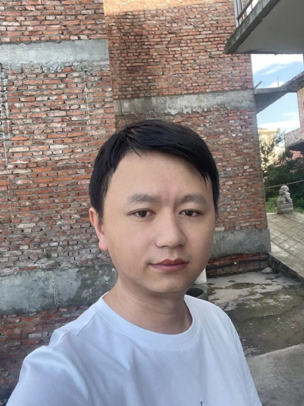 行人的第一张照片--阜阳相亲服务中心