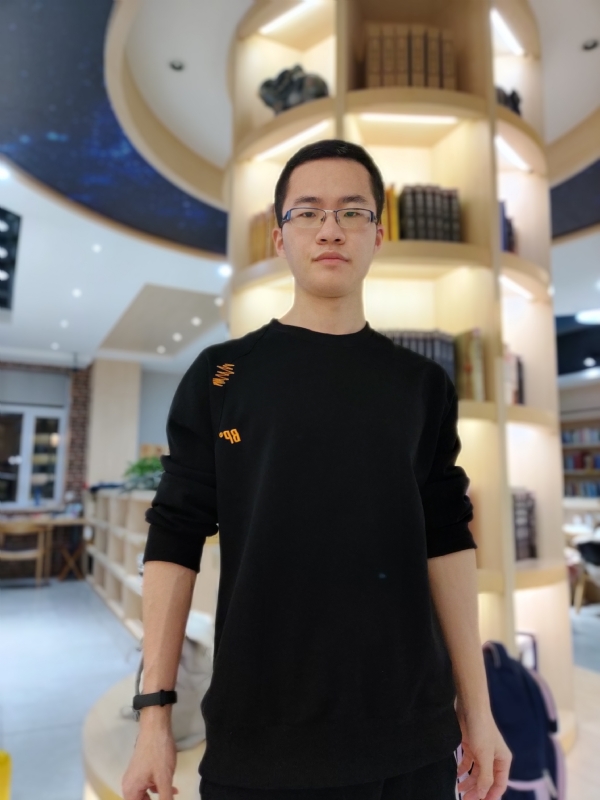 轩墨的第一张照片--阜阳相亲服务中心