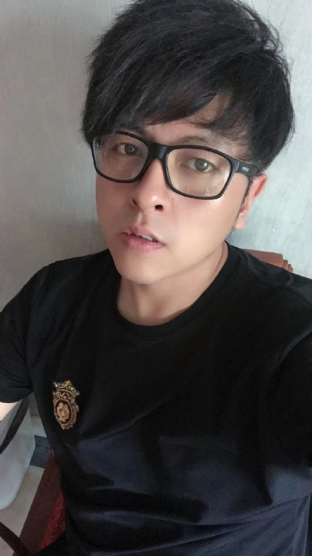 爱你永远不容易的第一张照片--阜阳相亲服务中心