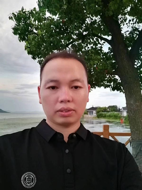 一起说晚安的第一张照片--阜阳相亲服务中心