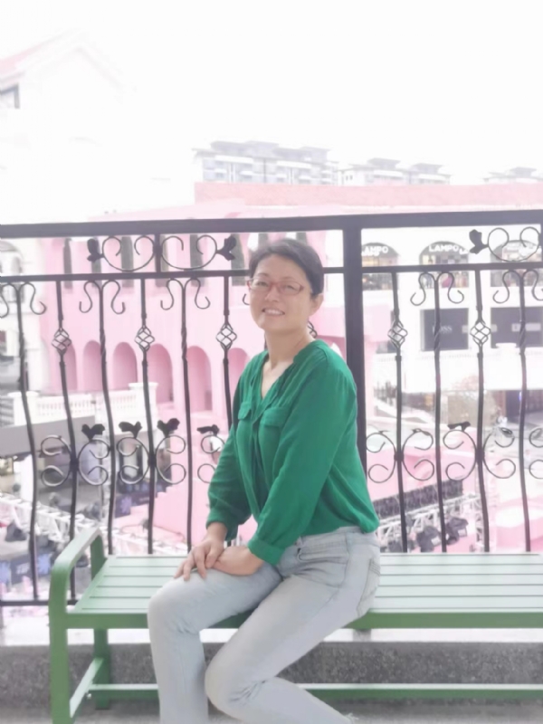 丽华的第六张照片--阜阳相亲服务中心