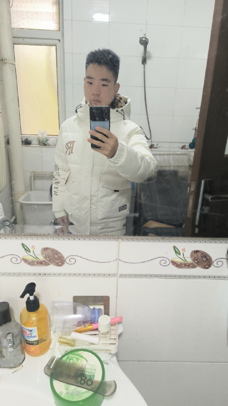 小李的第一张照片--阜阳相亲服务中心