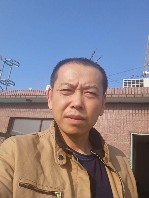 红尘逐浪的第一张照片--阜阳相亲服务中心