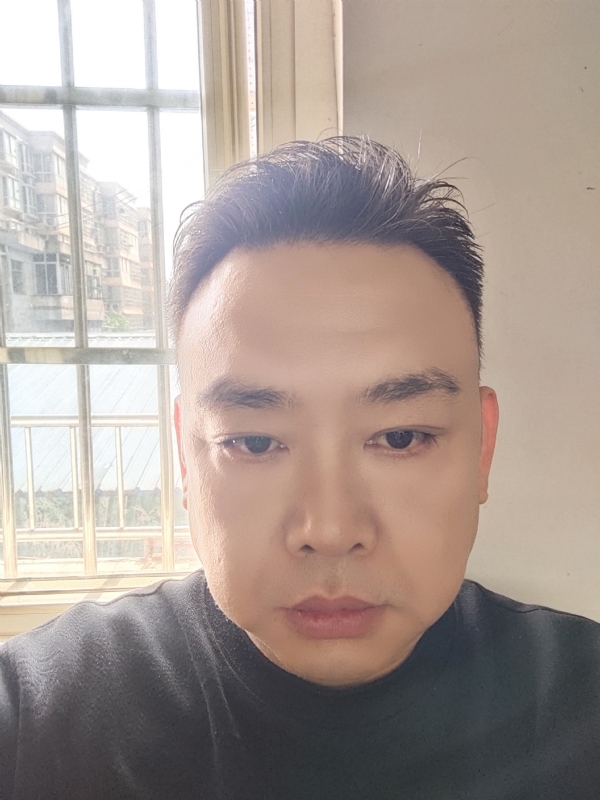 爱人先爱己的第一张照片--阜阳相亲服务中心