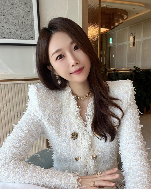 惠然的第一张照片--阜阳相亲服务中心