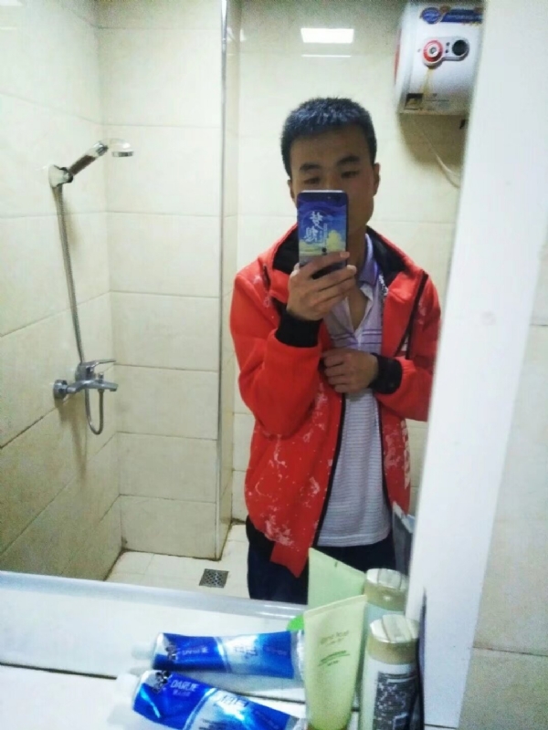 海之子的第一张照片--阜阳相亲服务中心