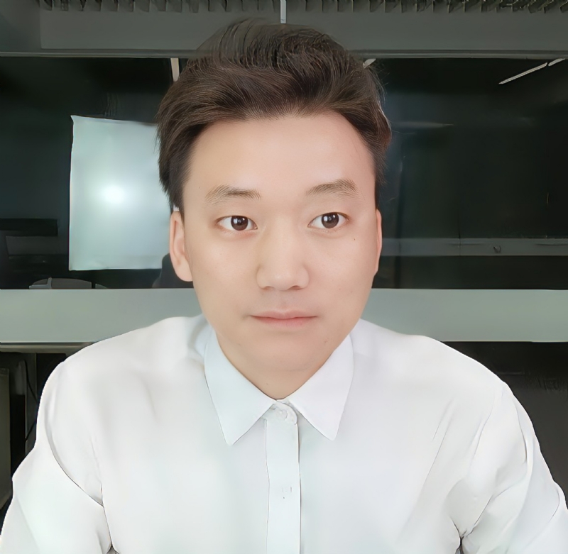 李日的第一张照片--阜阳相亲服务中心