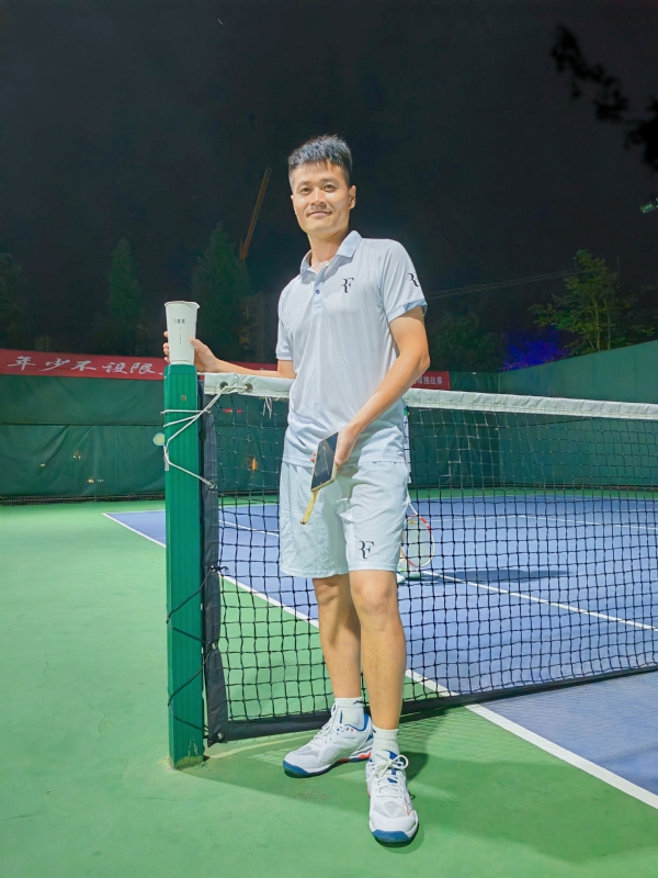 网球罗的第五张照片--阜阳相亲服务中心