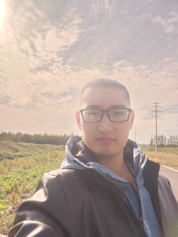 温暖胸膛的第一张照片--阜阳相亲服务中心