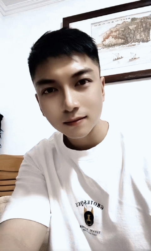 正直的火焰的第一张照片--阜阳相亲服务中心