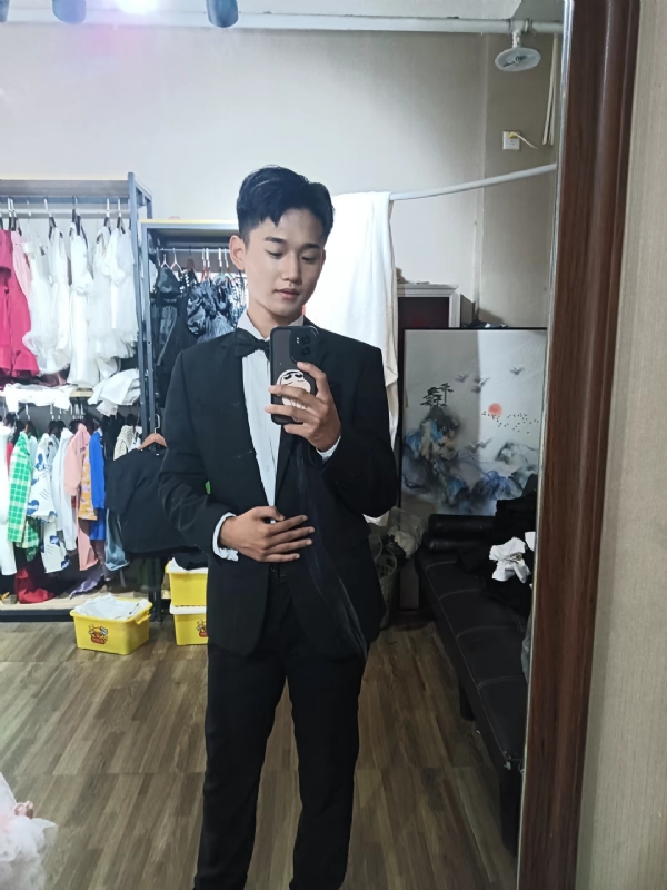 李梓宇的第一张照片--阜阳相亲服务中心