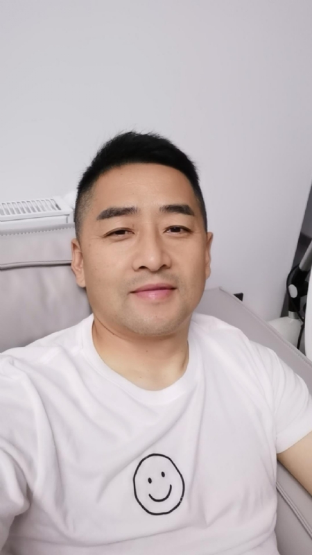 向阳而生的第一张照片--阜阳相亲服务中心