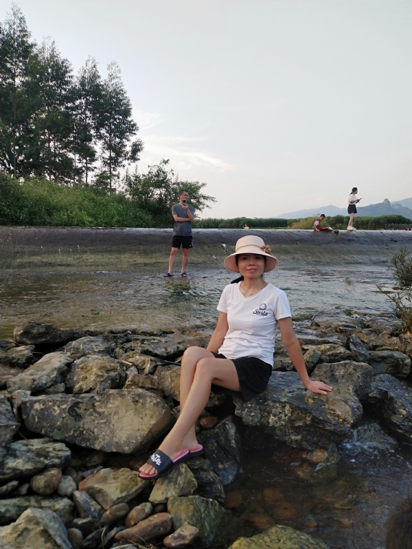 雪儿的第一张照片--阜阳相亲服务中心