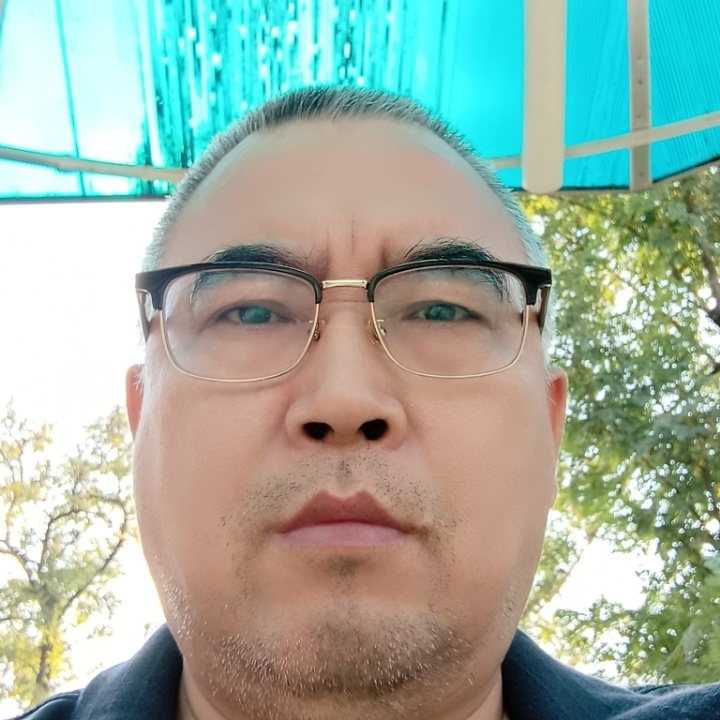 绿萝的第一张照片--阜阳相亲服务中心