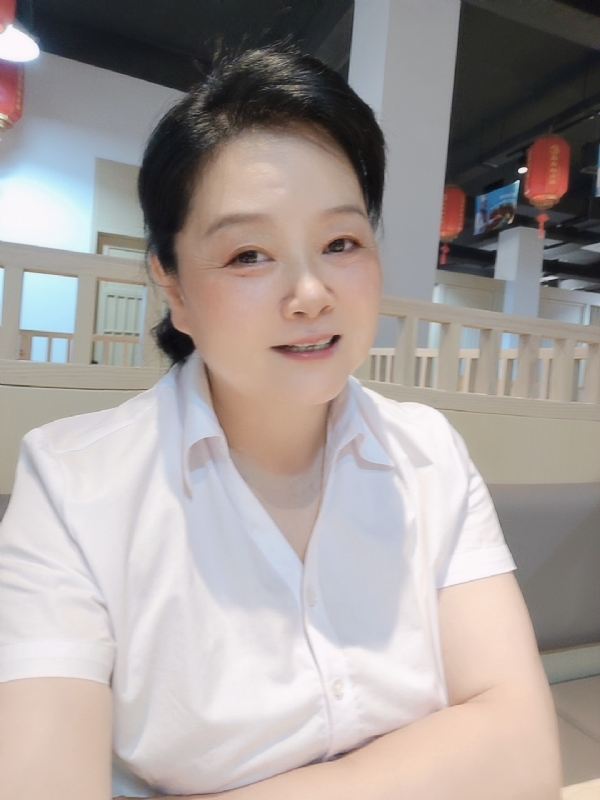 丁姐爱生活的第一张照片--阜阳相亲服务中心