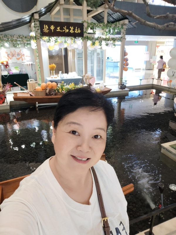 丁姐爱生活的第三张照片--阜阳相亲服务中心