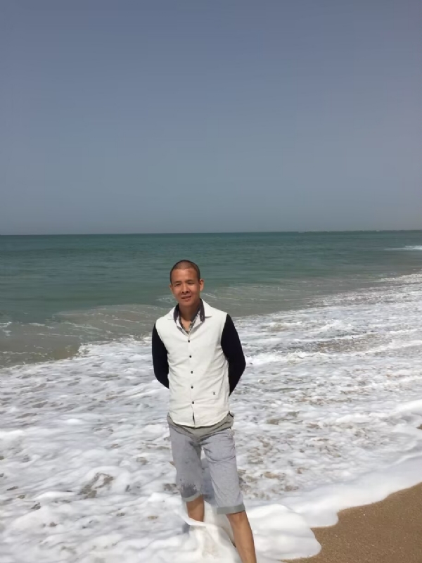 飞雪飘零的第二张照片--阜阳相亲服务中心