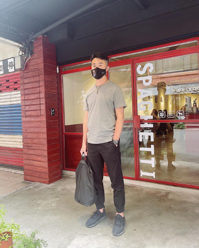 酒商安迪的第一张照片--阜阳相亲服务中心