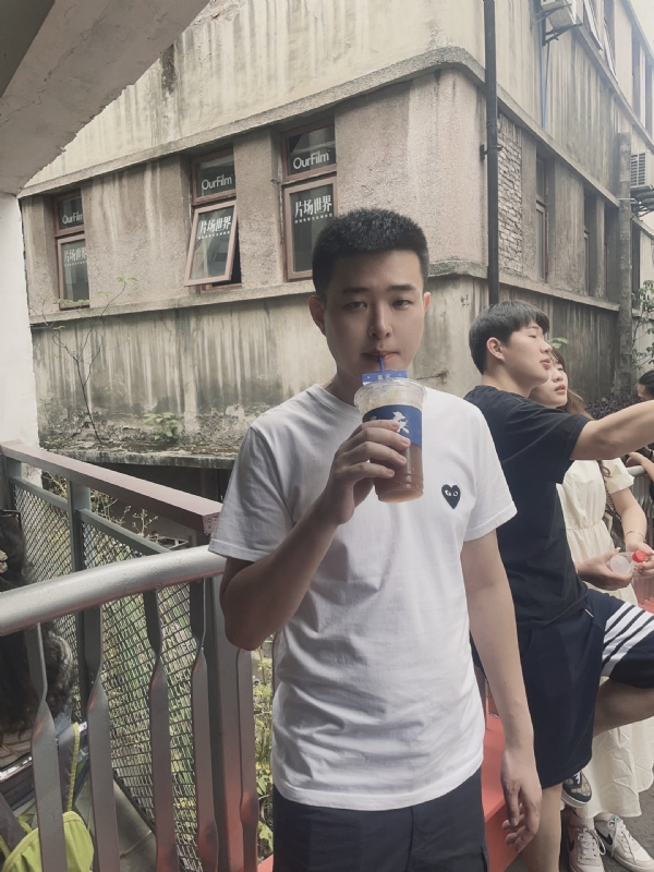 尚龙的第二张照片--阜阳相亲服务中心