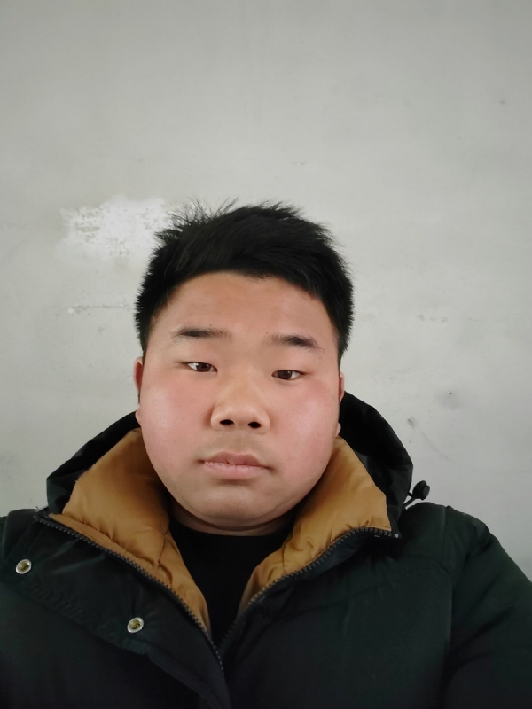 精神饱满的第四张照片--阜阳相亲服务中心