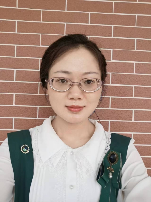 Lily的第一张照片--阜阳相亲服务中心