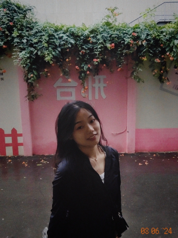 范范的丸子头的第一张照片--阜阳相亲服务中心