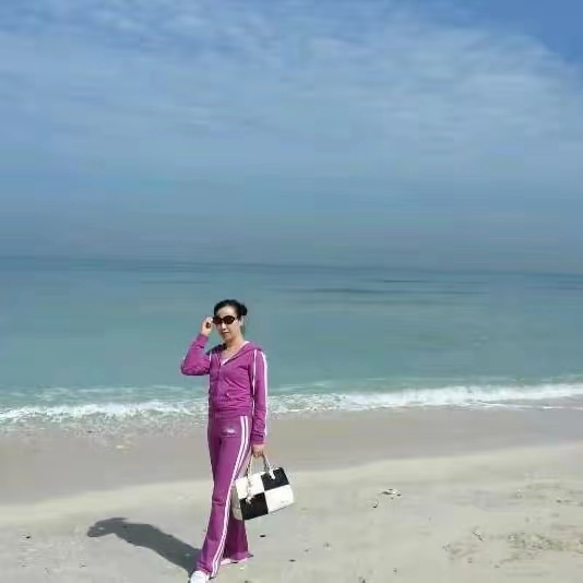 红红的第一张照片--阜阳相亲服务中心