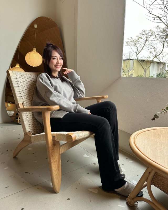 蓝色天空的第一张照片--阜阳相亲服务中心