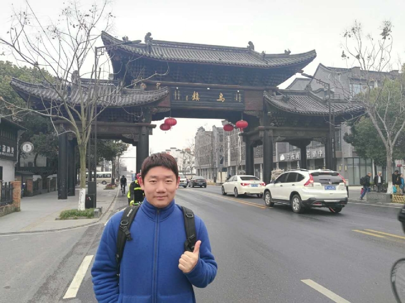 秋风秋雨的第一张照片--阜阳相亲服务中心