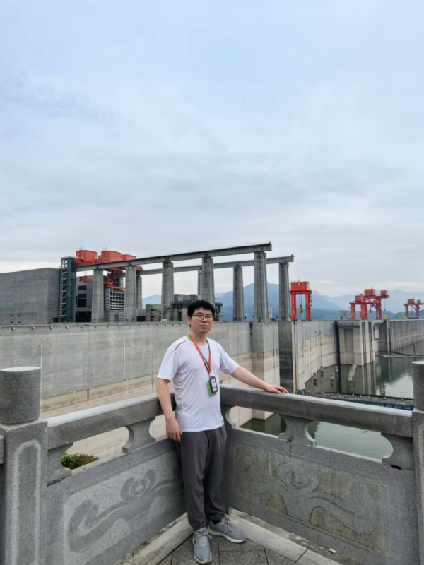 xhfsx的第一张照片--阜阳相亲服务中心