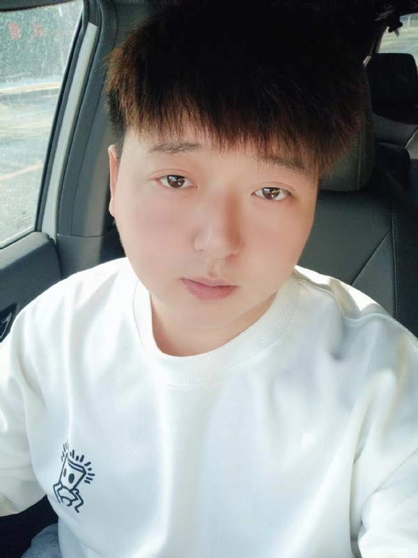 可乐加冰的第一张照片--阜阳相亲服务中心