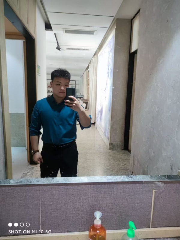 JCY的第二张照片--阜阳相亲服务中心