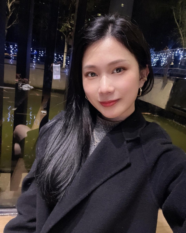 欣欣向荣的第一张照片--阜阳相亲服务中心