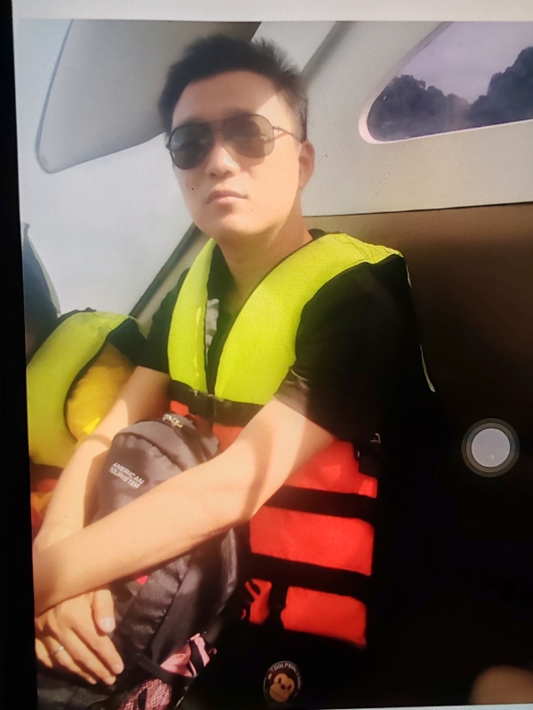 座看烟霞散的第一张照片--阜阳相亲服务中心