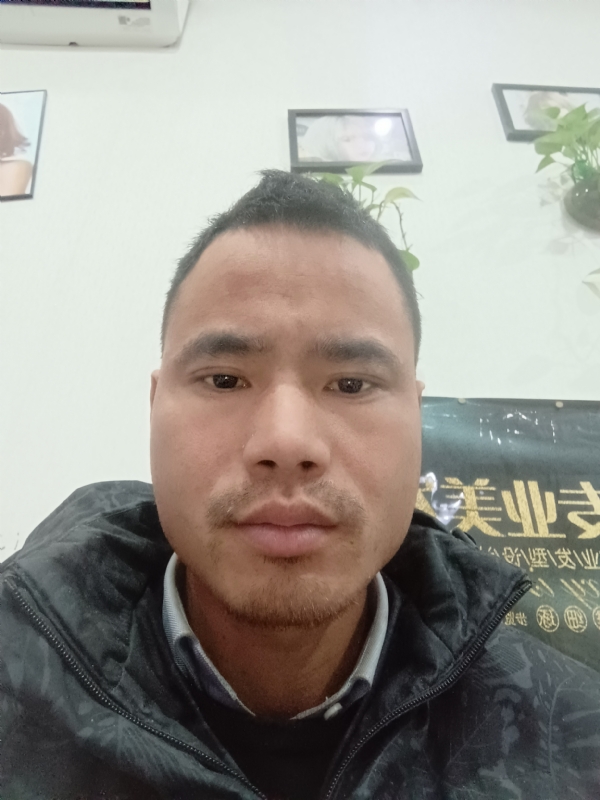 liuliyong的第一张照片--阜阳相亲服务中心