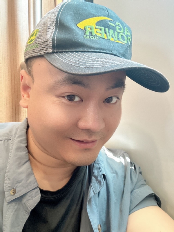 冰的第二张照片--阜阳相亲服务中心