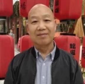 教师作家诗人的第一张照片--阜阳相亲服务中心