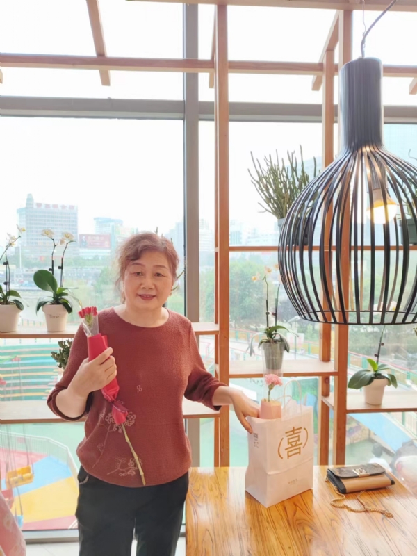 静香的第一张照片--阜阳相亲服务中心